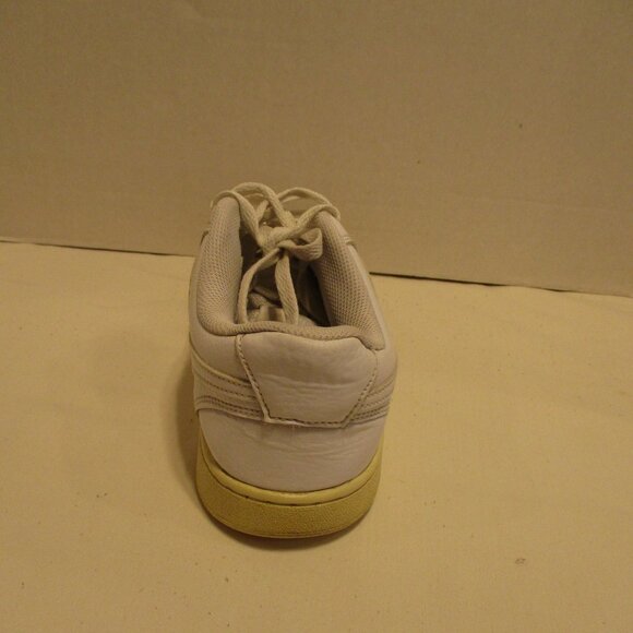 Nike Woman Size 9.5 White Lace Up Outdoor Shoes Sneakers - Picture 10 of 12